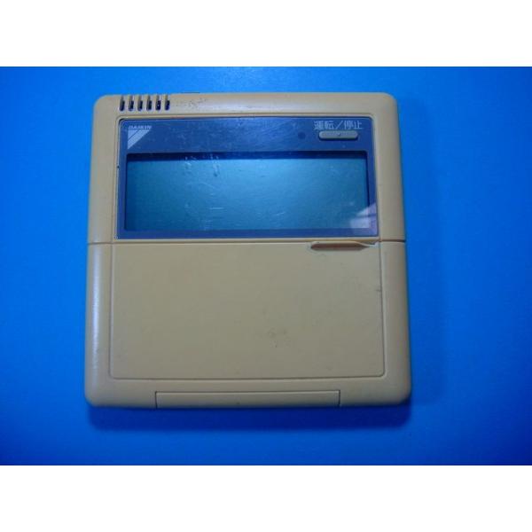 メーカー：ダイキン型番：BRC1C2付属品：本体（写真内の物ですべてになります）【商品の状態】使用感、スレキズ、日焼け等あります。うらふたありません