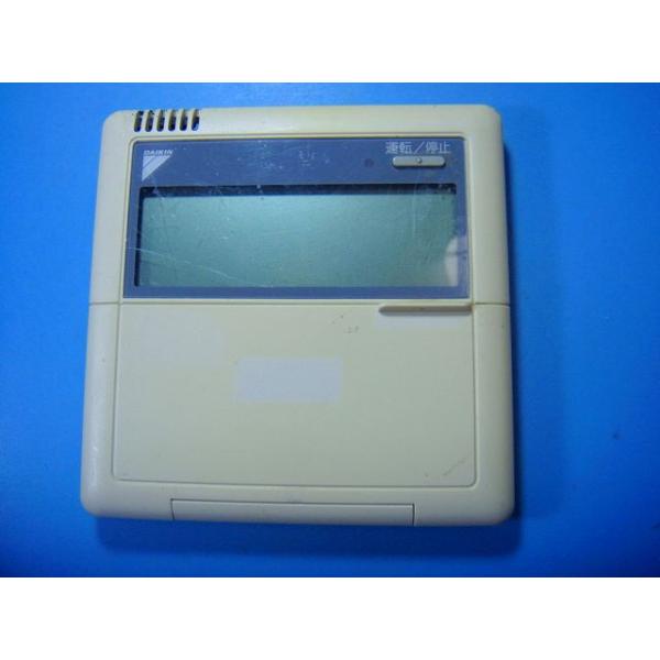 メーカー：ダイキン型番： BRC1C1 付属品：本体（写真内の物ですべてになります）【商品の状態】使用感、スレキズ、日焼け等あります。うらふたありません