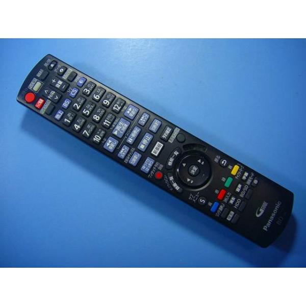 メーカー：Panasonic型番：N2QAYB001086付属品：本体（写真内の物ですべてになります）【商品の状態】使用感、スレキズ、日焼け、汚れ等あります。ボタンが一か所ありません。写真をご確認ください全ボタン赤外線による動作確認OKでし...
