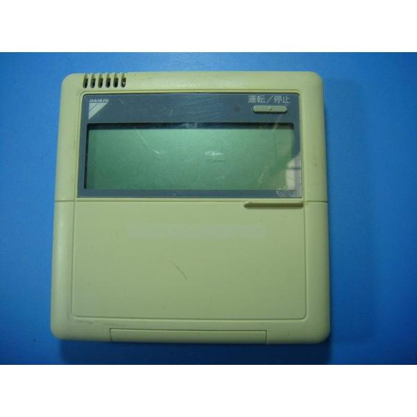 メーカー：ダイキン型番：BRC1C1付属品：本体（写真内の物ですべてになります）【商品の状態】使用感、スレキズ、日焼け等あります。