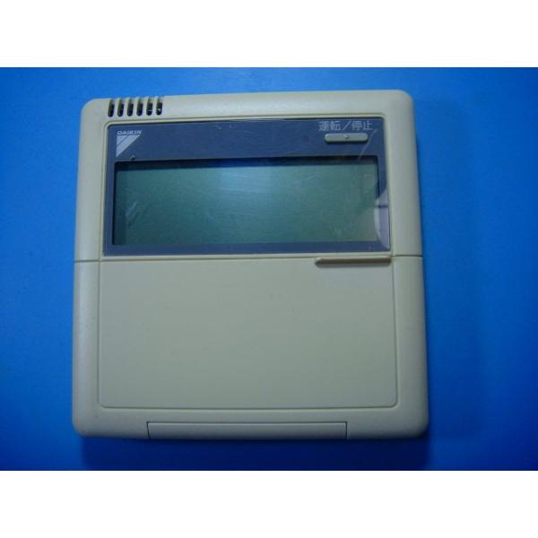 メーカー：ダイキン型番：BRC1C1付属品：本体（写真内の物ですべてになります）【商品の状態】使用感、スレキズ、日焼け等あります。