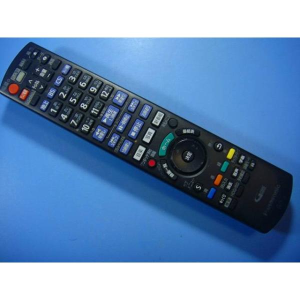 メーカー：Panasonic型番：N2QAYB001249付属品：本体（写真内の物ですべてになります）【商品の状態】使用感、スレキズ、日焼け、汚れ等あります。全ボタン赤外線による動作確認OKでした。不具合がある場合は下記に記載致します。不具...