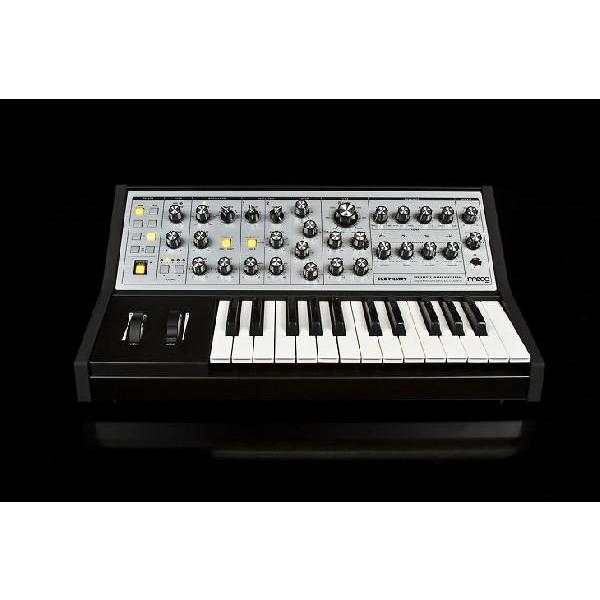 週末特価！Moog Sub Phattyシンセ25鍵一部訳有送料込みです。 MOOG モーグ Sub Phatty 25鍵 アナログ・モノラル