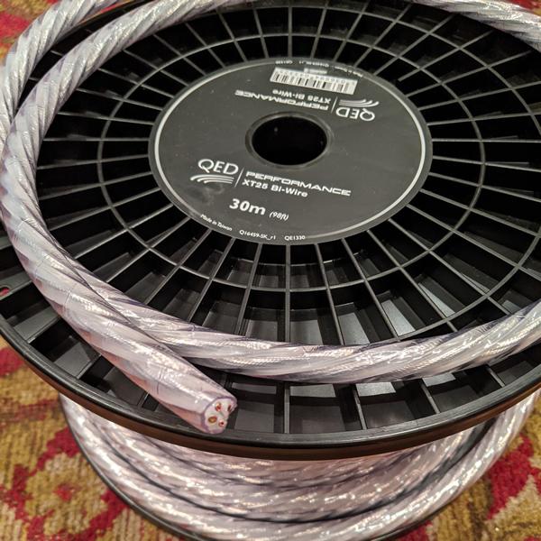 QED XT25 Bi-Wire(1m) スピーカーケーブル(1m単位で切り売り QED XT25 Bi-Wire(1m) スピーカーケーブル(1m単位で切り売り