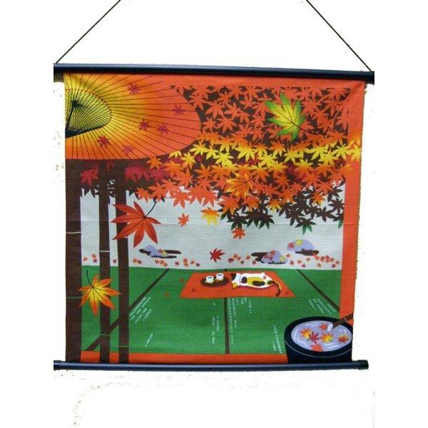 ◆ 布製で季節にあわせて飾れるタペストリーです。玄関やリビング、オフィス、店舗などに、季節のインテリアとして飾っていただきますと、四季が楽しめます。贈り物にも喜ばれると思います。箱はありませんが、ギフト包装は無料でさせていただきます。※棒と...