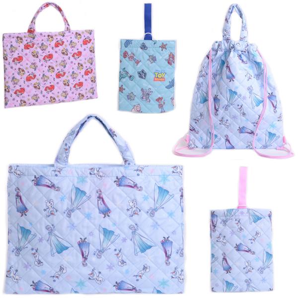 小学校・幼稚園・保育園の入園入学準備にいかがでしょう。よく使用されるレッスンバッグ、シューズケース、ナップザック（体操着入れ）をまとめて３点セットにいたしました。習い事や通学・通園・通塾など様々な場面でご活用頂けます。【素材】ポリエステル1...