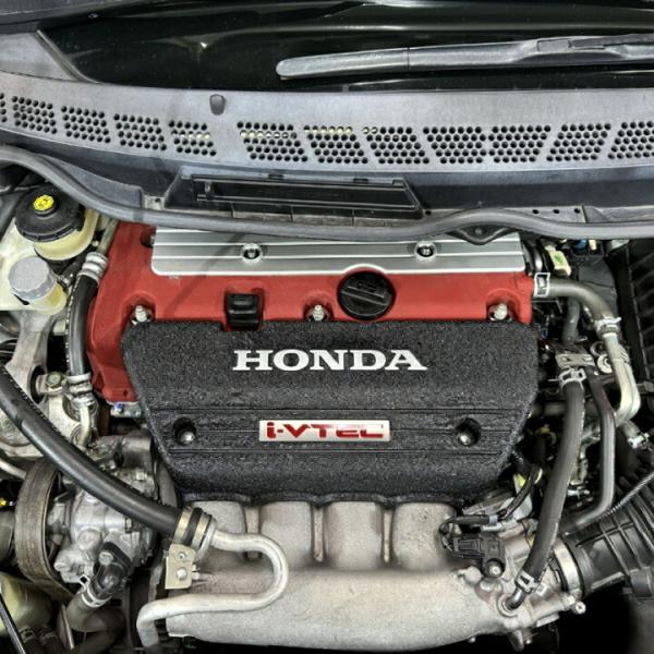 バックヤードスペシャル 結晶塗装エンジンカバー シビック タイプR FD2