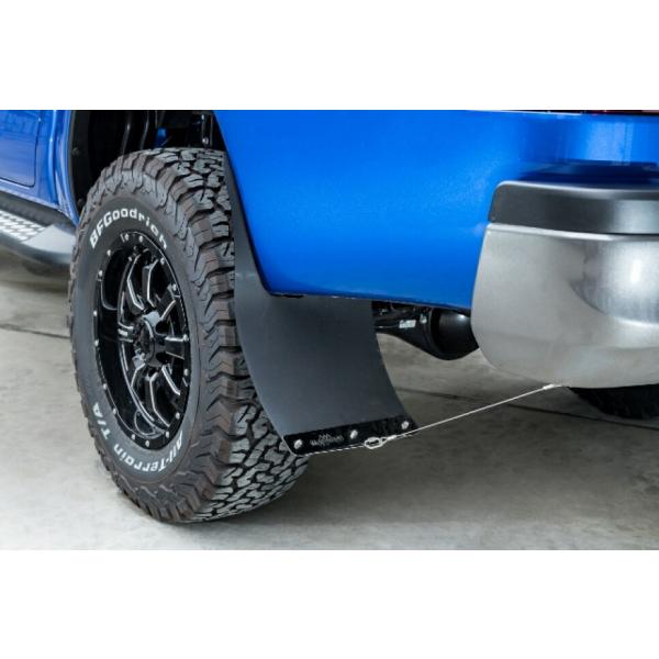 MOTORAGE モトレージ マッドフラップ 黒 リア用 TOYOTA ハイラックス 