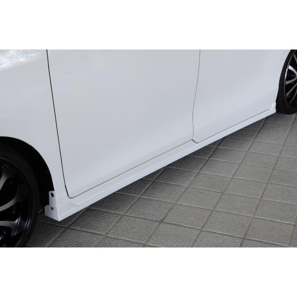 ZRR80 ノア 右サイドステップ パール 070(32268) auto-craft_mzspeed-02583