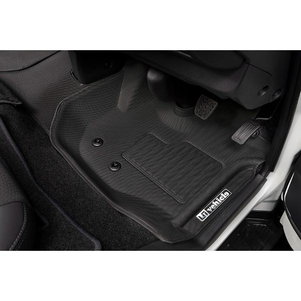 UIvehicle 3Dラバーマット (フロント 3ピース) ハイエース 200系