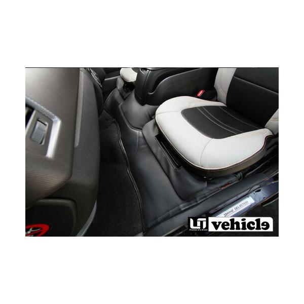 UIvehicle エンジンルームカバー (フロント) ハイエース 200系 ワイド