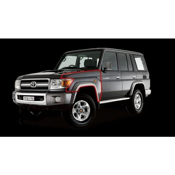 トヨタ ランクル 70 復刻版 GRJ79K GRJ76K 左 フロント トヨタ ランクル 70 復刻版 GRJ79K GRJ76K 左 フロント