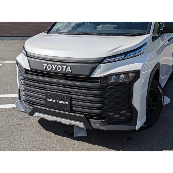90系ヴォクシー専用 フロントグリル FRP TOYOTAエンブレム付き