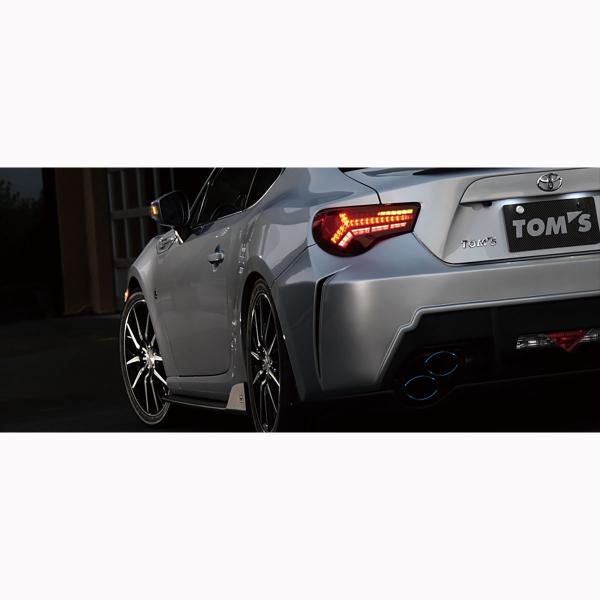 TOMSトムスLEDテールランプブラキッシュレッド81500