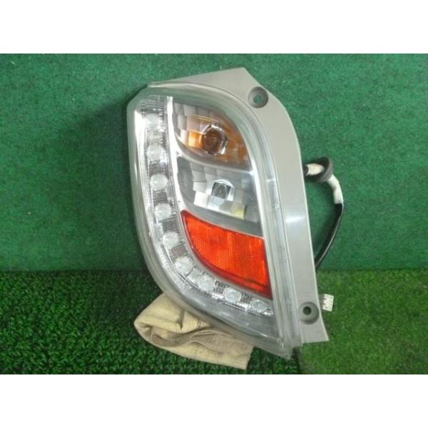 ピクシスエポック LA300A/LA310A 左テールランプ/ブレーキランプ 81560