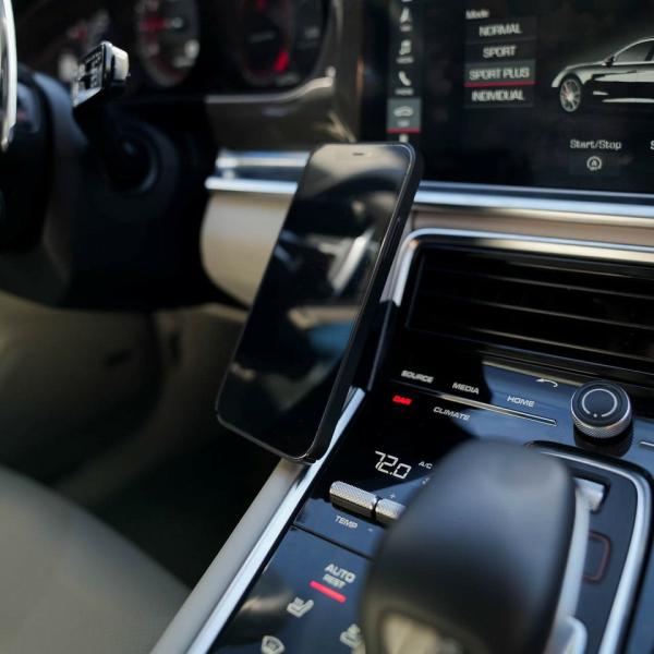 ポルシェ　パナメーラ　ミニカーマグネット ポルシェ　パナメーラ　ミニカーマグネット