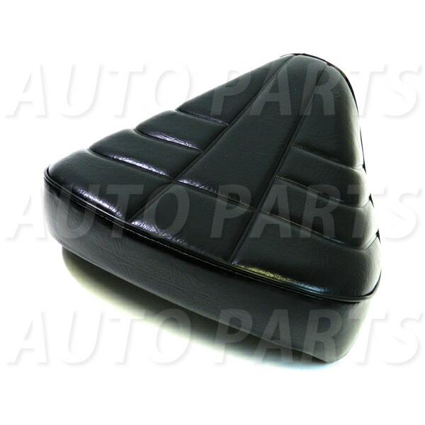 適合車種HONDA（ホンダ）カブ50/カブ70/カブ90商品説明台湾製の超高品質なシートになります。縫い目もしっかり縫製しておりますので、安物に良く見られる糸のほつれ等有りません。しかも、しっかりとスポンジが入っているのが触って感じでも確実...