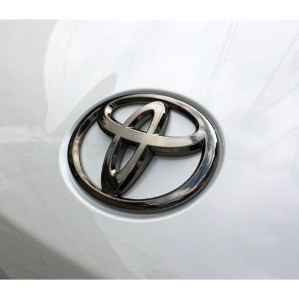 ハリアー Ua80系 ガソリン車 ソリッドカラーエンブレム リヤtマークのみ ブラッククローム Autovillage オートヴィレッジ 通販 Yahoo ショッピング