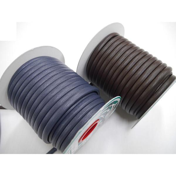 ※選択肢のない色番は廃色です。【素材】表面：ポリウレタン100％芯：キュプラ80％　ナイロン20％【サイズ】直径約7mmやわらかくて扱いやすく、手に馴染みます。バッグのショルダー、持ち手などにおすすめです。製造上の都合で継ぎ目がある場合がご...