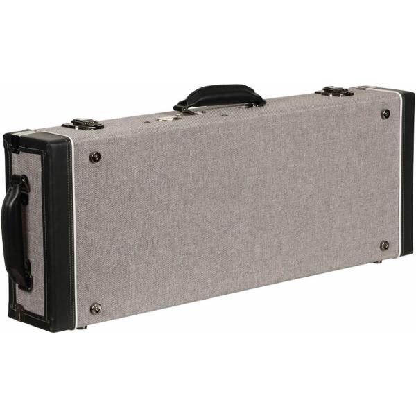 グレーとブラックを基調としたシックなカラーのツイードをあしらったハードケース。内側はふっくらとした質感で、楽器を傷付けることなくしっかりとホールドします。U-Bass用メーカー側の意匠変更により、予告なく外観上のデザイン・カラー・仕様等が変...