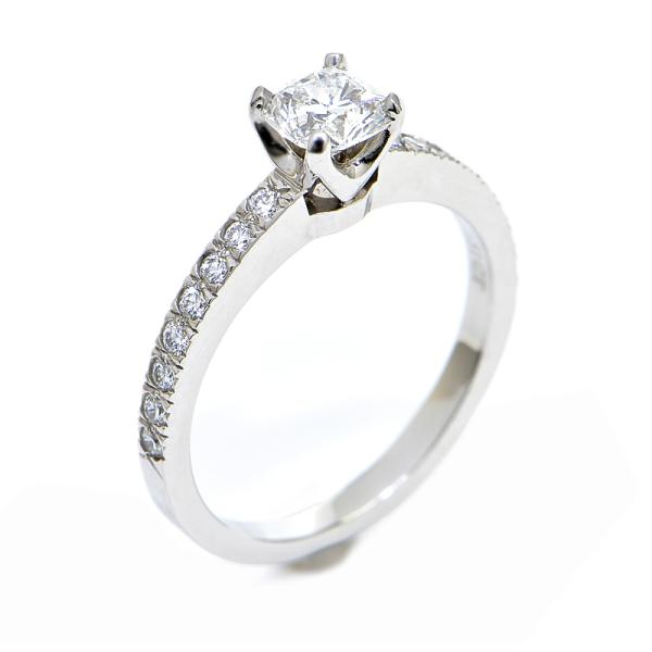 ティファニー Pt950 プリンセスカット ハーフエタニティダイアモンドリング TIFFANY&Co.（ティファニー） 0.51ctダイヤモンドリング 9号 Pt950
