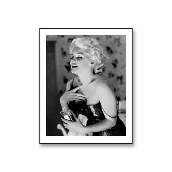 Marilyn Monroe シャネル 5番/フィンガーシュ/ポスター : azポスター