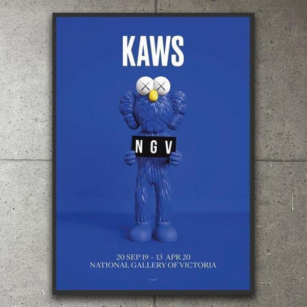 額装品/KAWS BFF BLUE NGV カウズ/インテリア/アート : azポスター