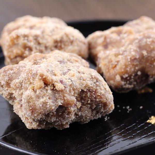 十勝小豆使用！ しっとり柔らかな歯触りに仕上げた、とろけるかりんとうです。他のかりんとうにはない風変わりな食感と、よく絡んだ小豆の風味が絶妙なバランスの逸品。毎日のおやつに、おみやげにいかがでしょうか？■ 商品詳細 ￣￣￣￣￣￣￣【原材料名...