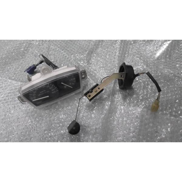 アドレスV100 CE11A-293xxx の スピードメーター 傷 *1649300907 中古