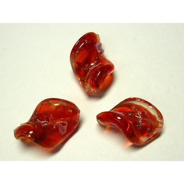 ■トンボ玉連■リーフ 花模様　約20×15mm約14粒　赤　06-0660