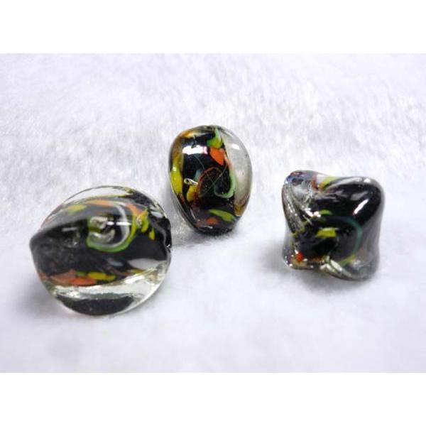 ■トンボ玉連販売■角柱 約24×18mm 約14粒 黒 06-1160