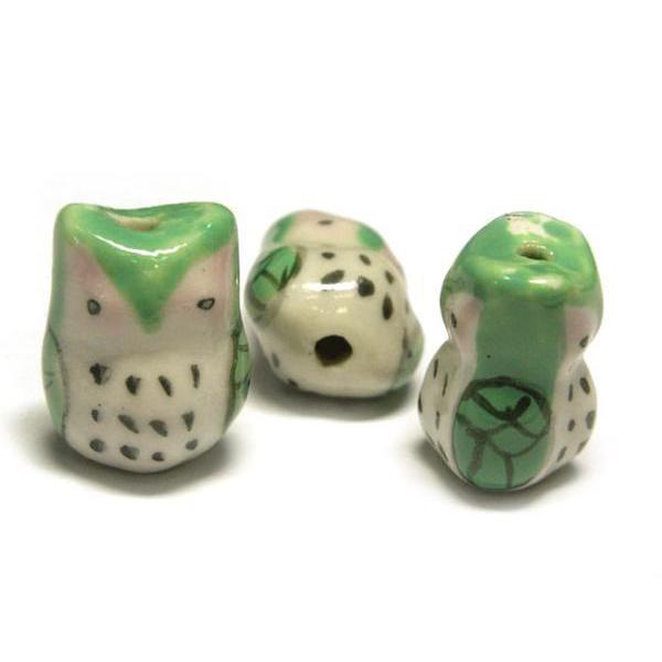 ◇陶器ビーズ◇フクロウ グリーン 約16×12mm 約13粒 緑 06-1231