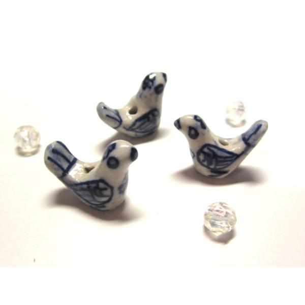◆陶器ビーズ◆青絵 染付 鳥 約13×18mm 18粒 06-1423