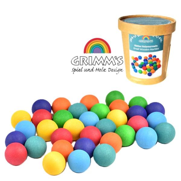 色付木の玉です。決まった使い方はありません。自由な発想で、色々な楽しい遊びのお供にお使いくださいね。もちろんインテリアにもおすすめです。メーカー：ＧＲＩＭＭ’Ｓ（グリムス）社サイズ　：直径2cm素　材　：主にシナノキ・ハンノキ内　容　：7色...