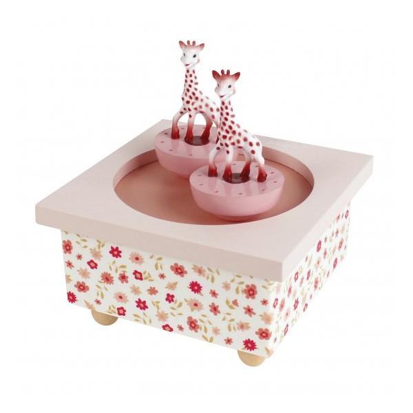 フランス生まれの歯がためおもちゃ「キリンのソフィー」と、ヨーロッパで最も愛されていると言われるベビー雑貨ブランドの「トラセリア」。そのフランス老舗ブランドのコラボレーションです。2つのソフィーがクルクルと回る姿が楽しいオルゴール。マグネット...