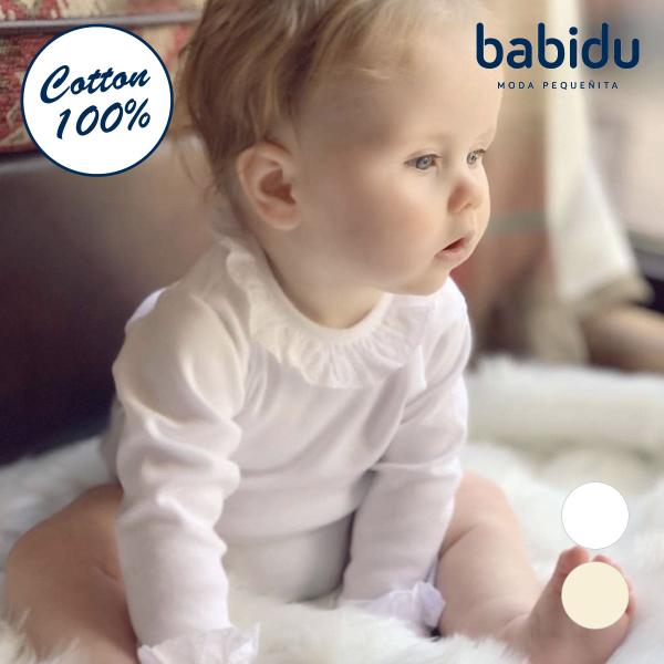 海外の人気ブランド「Babidu(バビドゥ)」。コットン100％の長袖レース襟のボディ。スムース編で保湿性に優れていて、編み地がなめらかで着心地、肌触り抜群！襟付きなので、結婚式などフォーマルはもちろん、普段使いにも。カーディガンと合わせた...