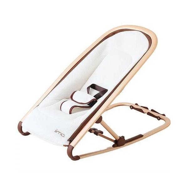 カンタン・スリム折りたたみかんたんにスリムに折りたたむことができます。使わんないときは場所をとりません。3段階リクライニング3段階のリクライニング機構でお子様の快適な角度に調節できます。揺れストッパー折りたたみ式揺れストッパー。カンタンリク...