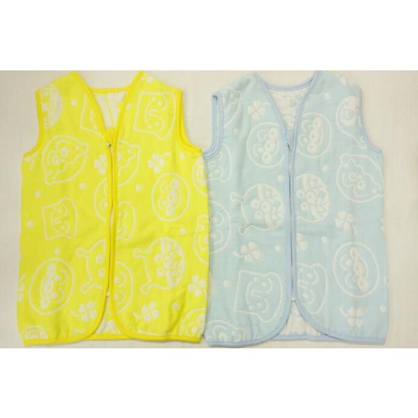 ★それいけ！アンパンマン★5重ガーゼファスナー開閉スリーパー★家庭で洗濯もできるからいつも清潔　布団からはみ出しても寝冷えしないから安心です　新生児から1歳頃までスリーパーとしてご使用いただき　よちよち歩きから５〜６歳頃まで、　ベストとして...