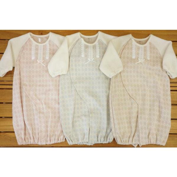 ★ふわふわのあったか素材です。★出産準備用品としてお買い求めください。★ドレスオールはおむつ替えが頻繁な新生児期は筒型ドレスで、　動きが活発になってくる乳児期は股割れカバーオールで、　股スナップの付け替えで２ウエイに使えます。★お着替え楽々...