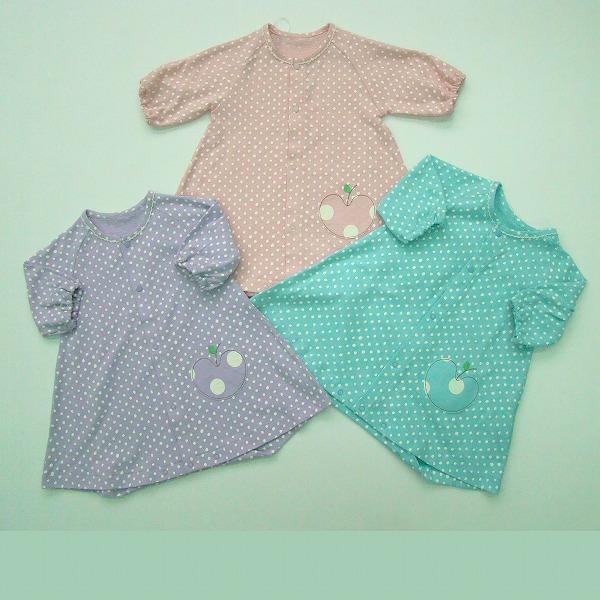 ■おむつ替えが頻繁なねんねの赤ちゃん時期に。　赤ちゃんの動きラクラク♪　おむつ替えラクラク♪らくらくオールと名付けました。■赤ちゃんの自然な体型を考えた　Aラインシルエットのドレスです。■股スナップが付いているのでまくれあがりません。■大小...