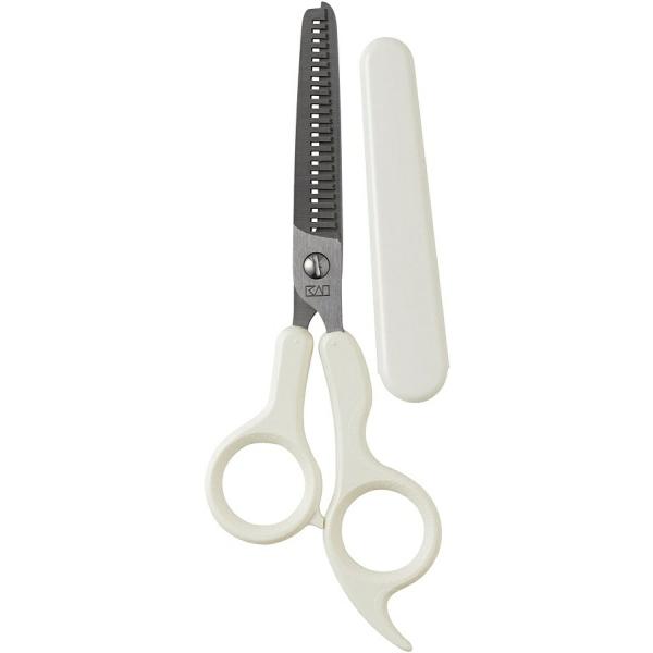 ★ステンレス刃物鋼を使用して、　シャープな切れ味　髪の量を減らしたい時や、　毛先を自然な感じにボカしたい時　丸みのある髪型にしたい時などにお使いください。★手にフィットして持ちやすいハンドル★ハサミの全長/15.5cm★材質/刃部・・ステン...