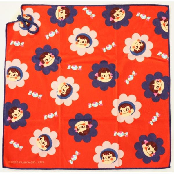 ★ぺたっ！とくっつくペタペタクロス　簡単に包めるランチクロス　表面に裏面がぺたっとくっつくので　自分で包んで結ぶことがまだ出来ない　小さなお子様でもつつみ方を教えてあげれば　学習して自分で包めるようになるはずです※くっつくのは表面に裏面を重...