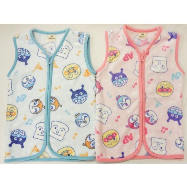 小さな子供も大好き！アンパンマンシリーズアンパンマン・ばいきんまん・ドキンちゃんコキンちゃん・しょくぱんまんがプリントされています★お風呂上りにパジャマの上に羽織れる 前開きジップアップ開閉タイプ★寝冷え防止や寝起きにパジャマの上から　さっ...