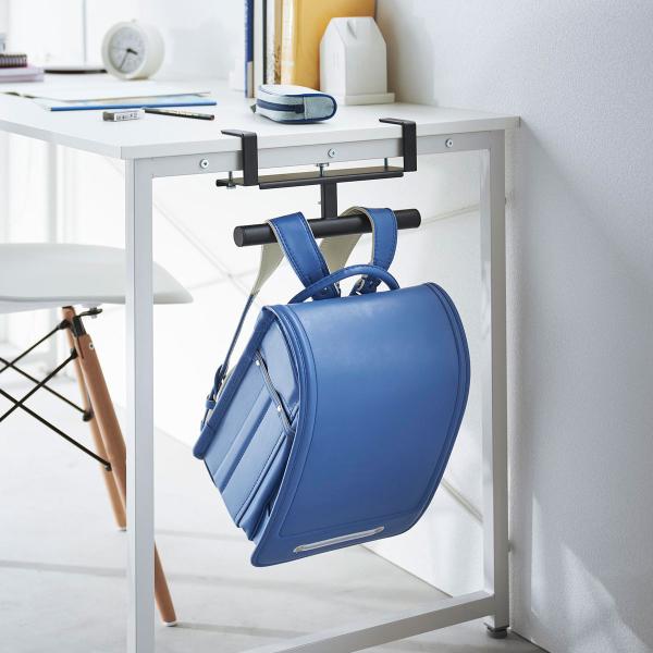 ・ブランド：YAMAZAKI（山崎実業）/日本・ジャンル：ランドセル収納ラック・主な素材：スチール 粉体塗装（本体）/ポリプロピレン（キャップ）・生産国：中国・サイズ：約W262xD74xH140mm・内寸サイズ：約W121xH49mm（バ...