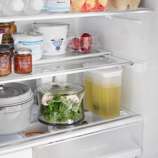 ・ブランド：YAMAZAKI（山崎実業）/日本・ジャンル：冷水ポット・主な素材：メタクリルスチレン（容器）/ABS樹脂（蓋）/ポリプロピレン、ナイロン（フィルター）・生産国：中国・サイズ：約W82xD167xH160mm・重量：約355g・...