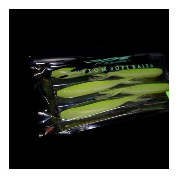 DIVISION/DRTVTS 5inch■サイズ：5inch■ウェイト：11g（1匹あたり）■入り数：5匹数字だけ見ると7inchの小さいバージョンですが、だいぶ改造しました。V-TAILに加え横方向のフィン装着。通常セット時の角度はK9...