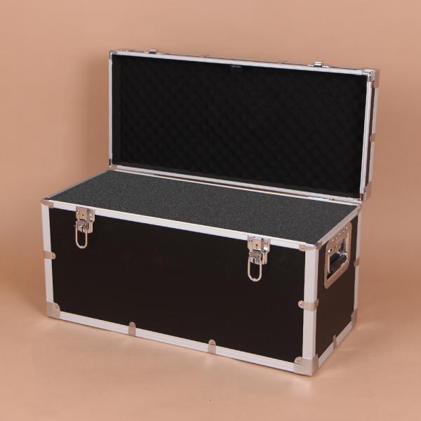 【商品詳細】・サイズ：外寸：650×287×340mm/内寸：625×260×270(蓋55)mm・重量：5.08kg・素材：アルミ/プラスチック/MDF/ポリエステル・注意書き：モニター発色の具合により、実物とは色合いが異なる場合がござい...