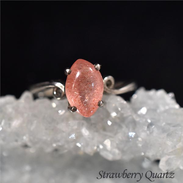 [商品説明]ストロベリークォーツは女性にとっては最高の守り石の一つで、愛と美を象徴する石です。人を愛する気持ちを高め、積極性を増すサポートとなり、愛を呼び込む力を高めます。ストロベリークォーツは身体の疲労を和らげ、活力を高めて前向きな気持ち...