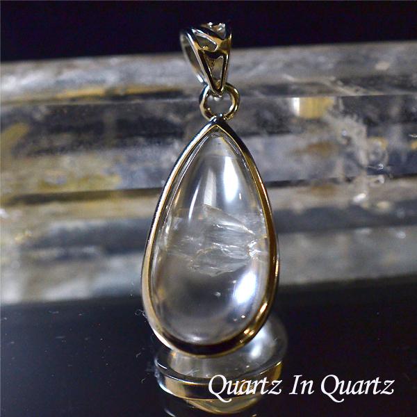 クオーツインクオーツペンダントトップ