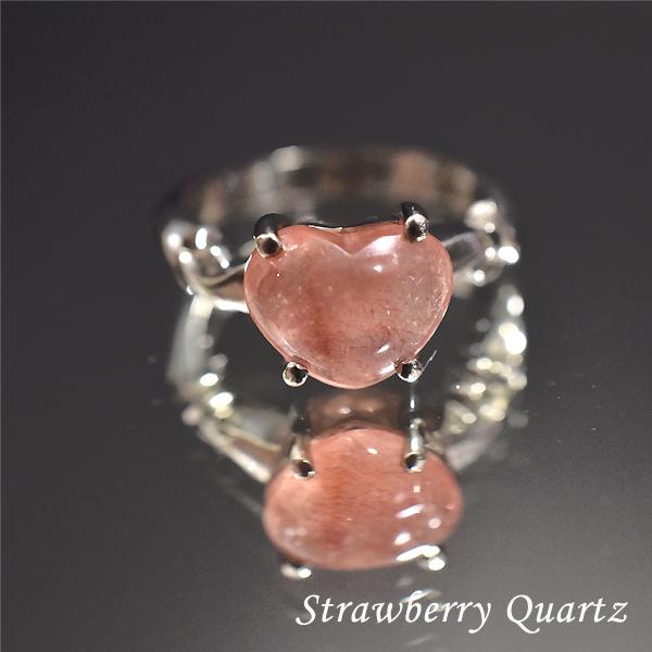 [商品説明]ストロベリークォーツは女性にとっては最高の守り石の一つで、愛と美を象徴する石です。人を愛する気持ちを高め、積極性を増すサポートとなり、愛を呼び込む力を高めます。ストロベリークォーツは身体の疲労を和らげ、活力を高めて前向きな気持ち...